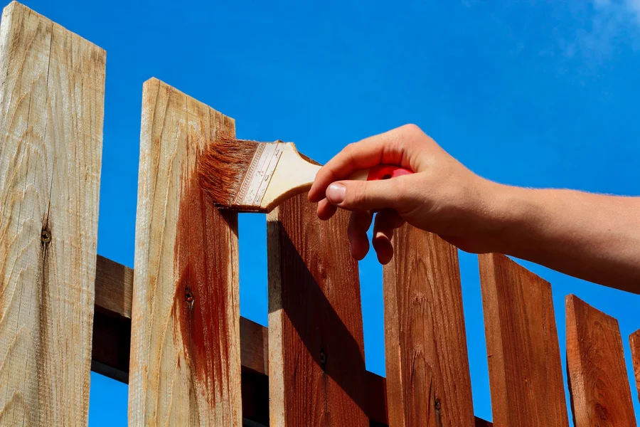 Expert Fence Staining Belding, MI