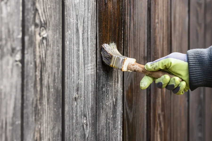 Key Differences Between Fence Staining And Painting Belding, MI